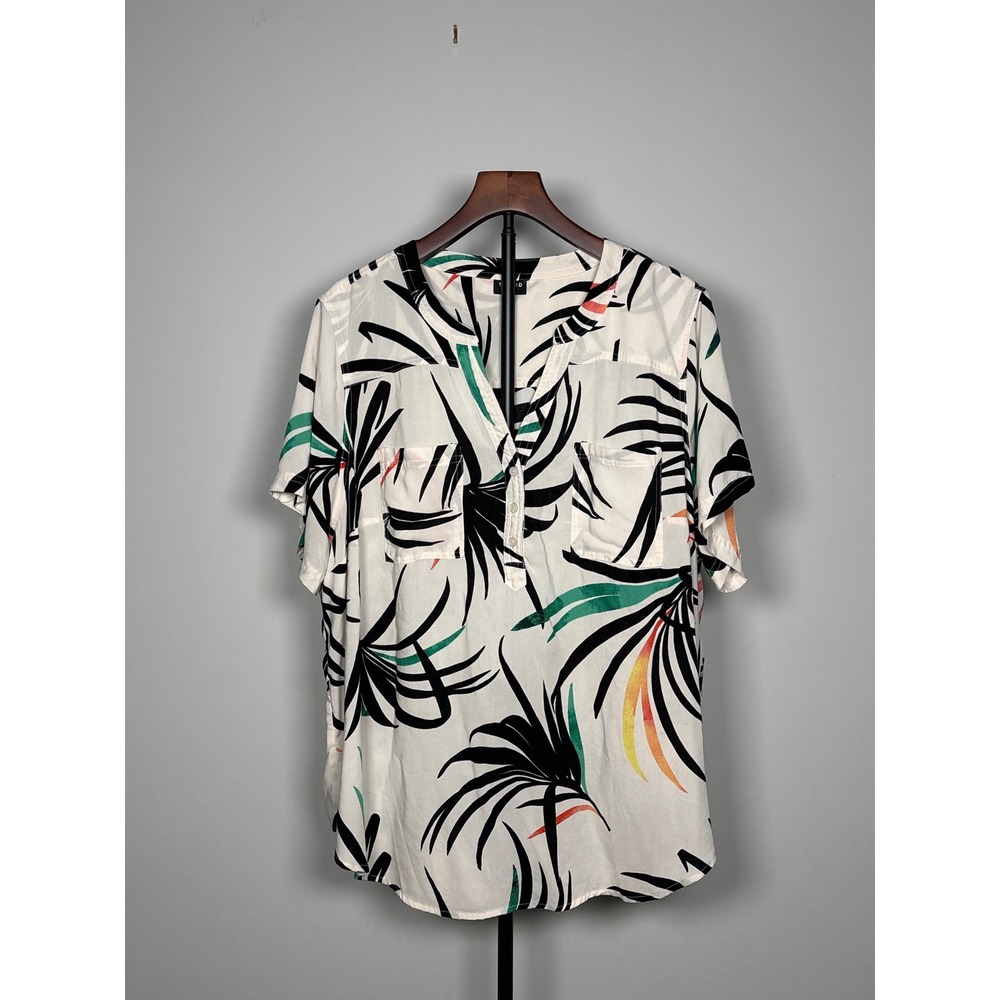 Torrid Harper Blouse Womens 3 White Tropical Palm Leaf Print Short Sleeve Top